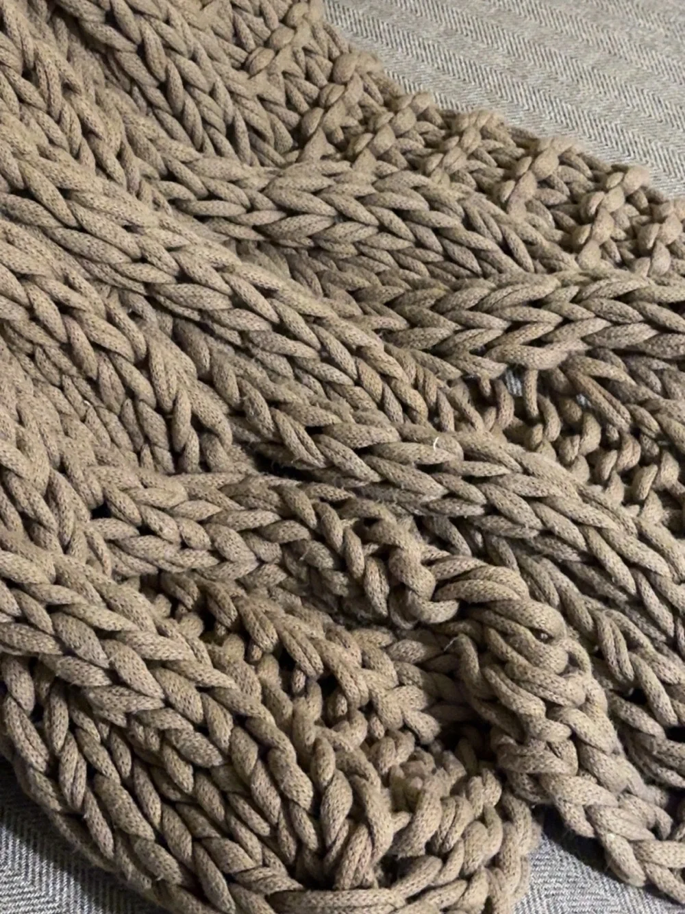 POTTERY BARN BROWN HAND KNIT COLOSSAL THROW HOME DECOR ACCENT